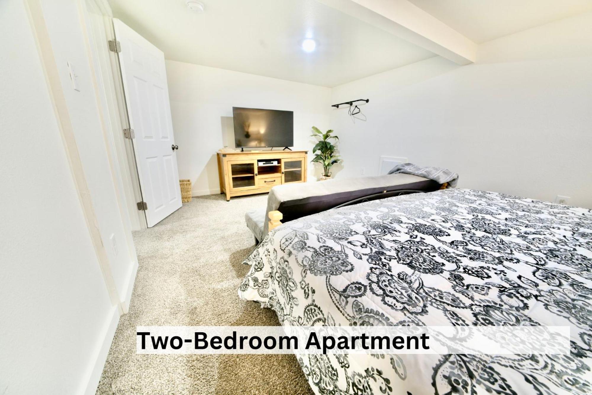 Boutique Apartment In Historic Downtown Олбани Экстерьер фото